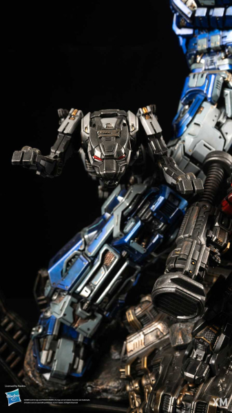 XM Studios Soundwave
